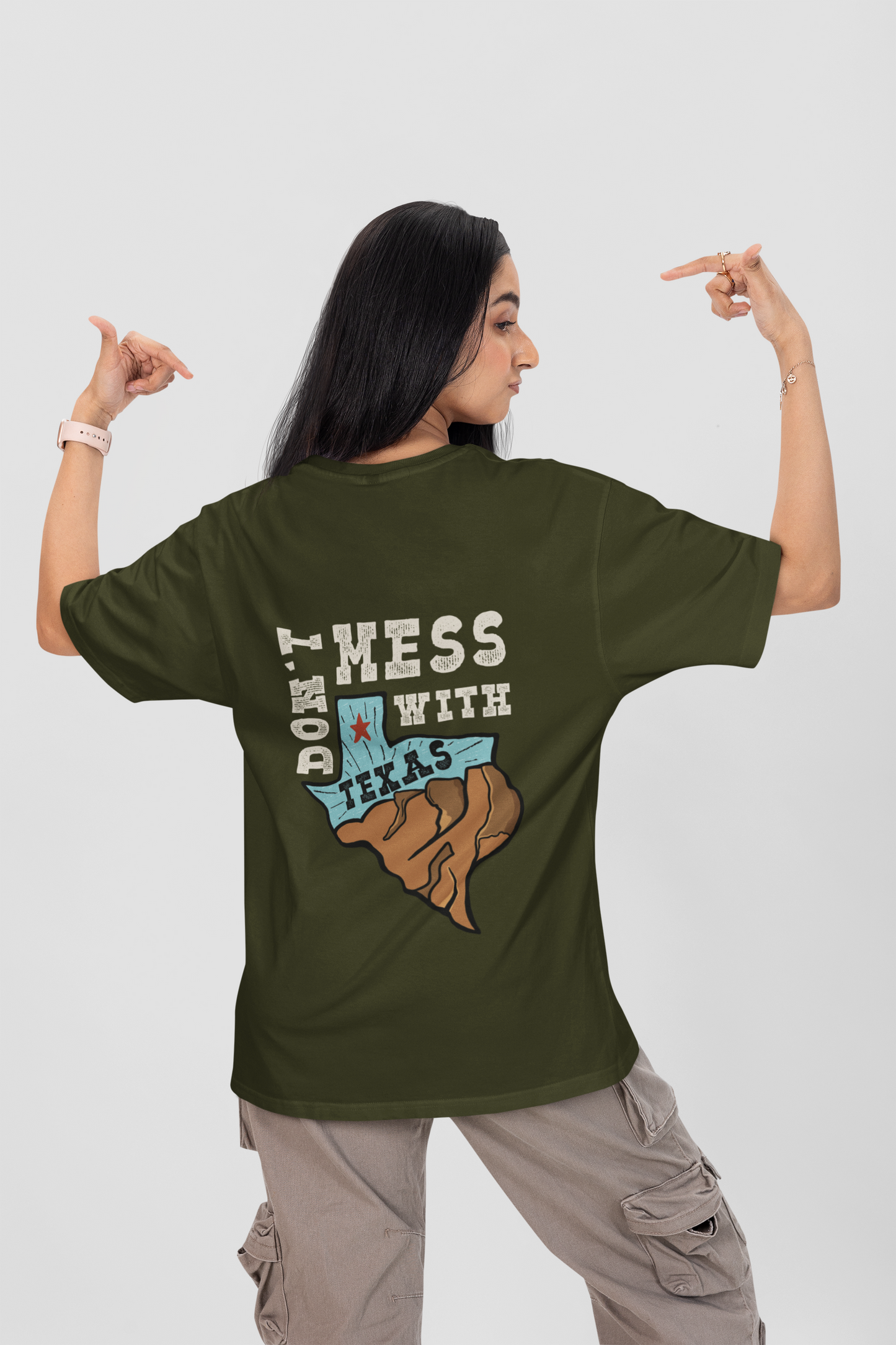 “Don’t Mess With Texas” Oversized T-Shirt – Olive Green