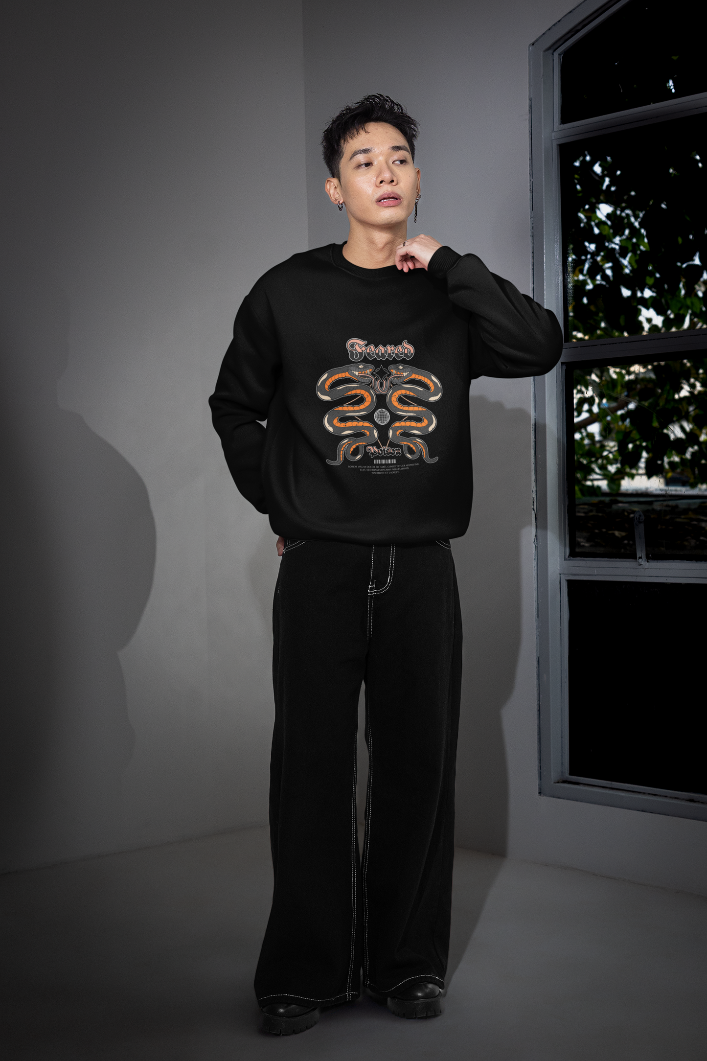 “Feared System” Snake Graphic Sweatshirt – Black